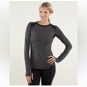 LULULEMON Base Runner Long Sleeve Size 8 Mini check Pique Black‎ Heathered
